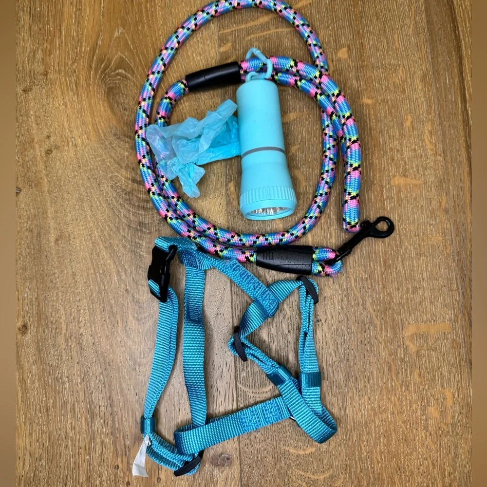 Cat Dog Puppy Walk Set Kit harness Leash Bag Holder Flashlight 80s Style Retro